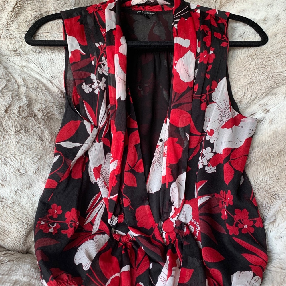 Guess size M floral blouse with multi look detail